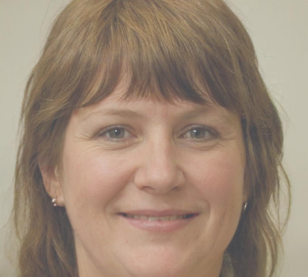 Marta Ibáñez, Schulung und Implementierung